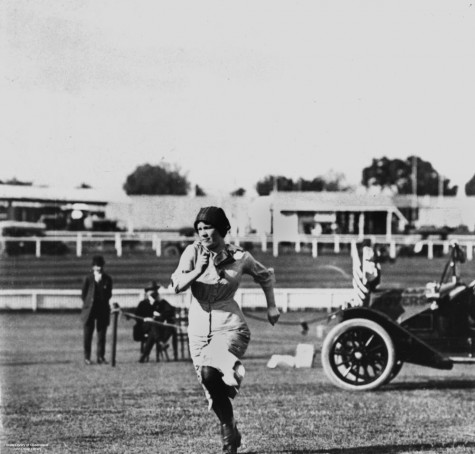 StateLibQld_1_141947_Female_athlete_competing_in_the_Motor_Sports_Carnival_in_Brisbane,_Queensland,_1914